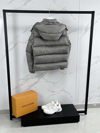 ハイクオリティダウンジャケット素材ディテール